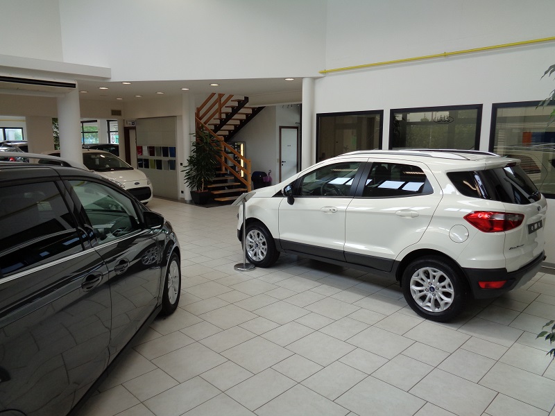 Esposizione Gamma SUV Ford.jpg